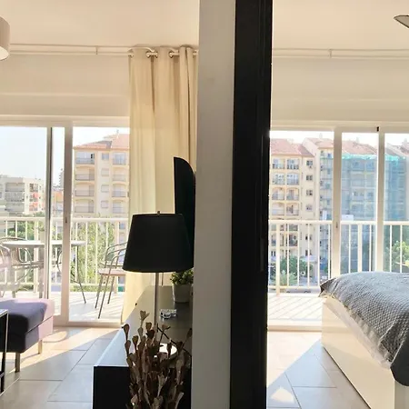 Top Floor With Two Balconies Апартаменты *